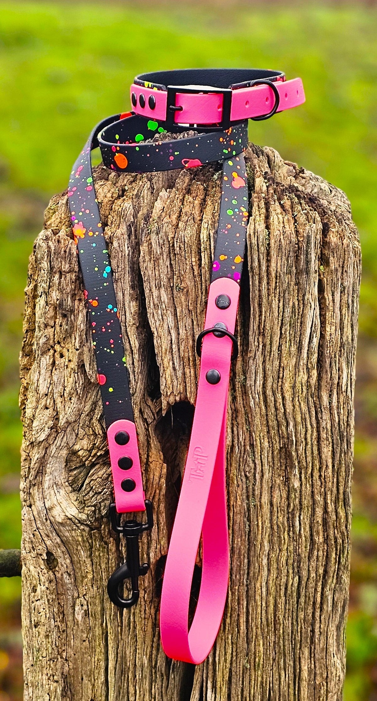 Neon Pink - Waterproof BioThane© Splatter Dog Lead - Neon Collection